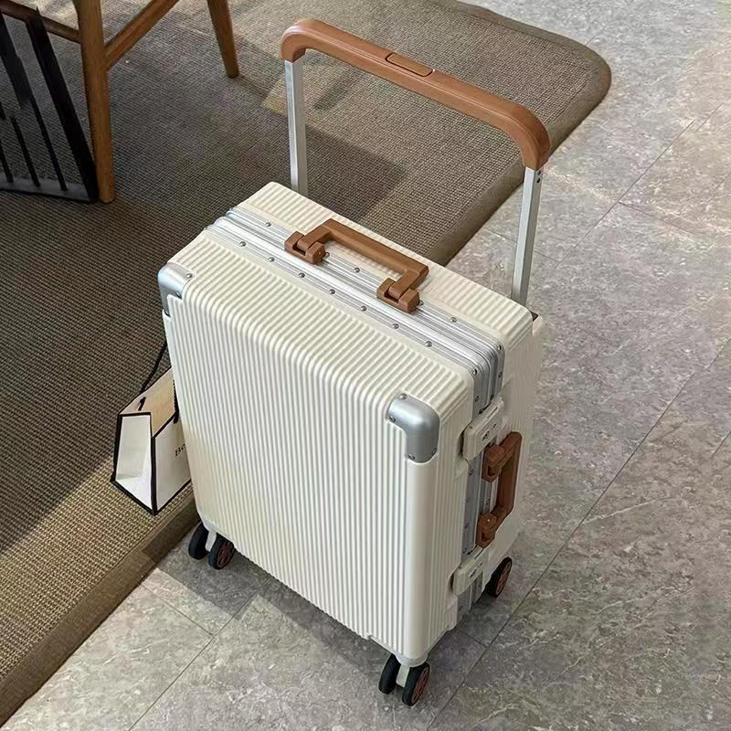 Nieuwe brede trolleykoffer met - Aluminum Frame Carry On Luggage recensie en prijs
