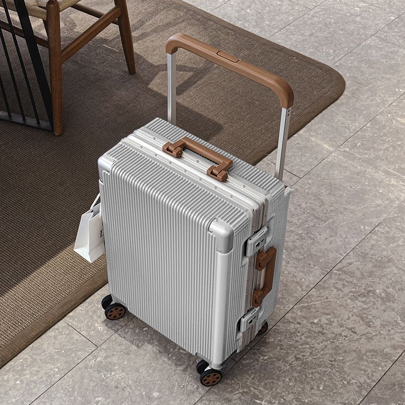 Nieuwe brede trolleykoffer met - Aluminum Frame Carry On Luggage recensie en prijs